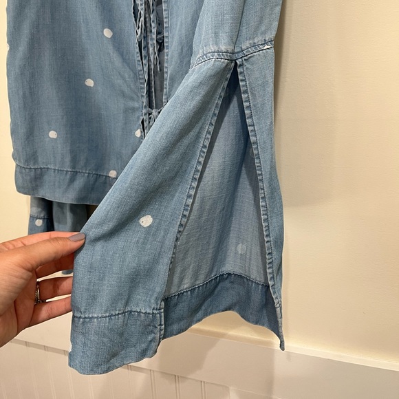 Anthropologie Cloth & Stone Polka Dot Chambray Tie Back Top Medium - Picture 4 of 7